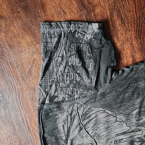 Indigo star, Rock of the ages men's large graphic tee - Picture 15 of 15